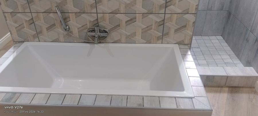 5 Bedroom Property for Sale in Monte Christo Western Cape